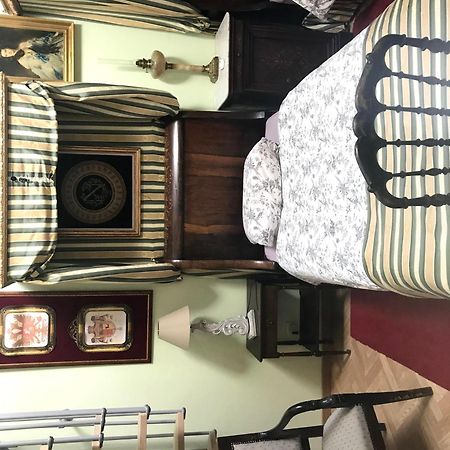 Residence La Beauceronne Ouarville Екстериор снимка