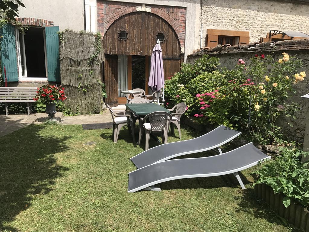 Residence La Beauceronne Ouarville Екстериор снимка